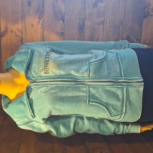 Bke lounge jacket size small